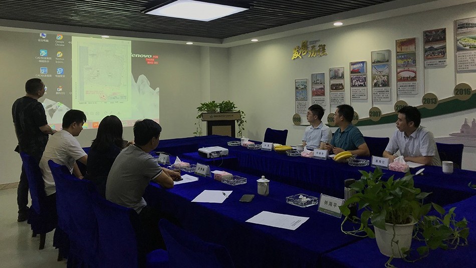 山東高速股份有限公司湖南分公司總經(jīng)理何俊華一行蒞臨金格建科本部調研考察